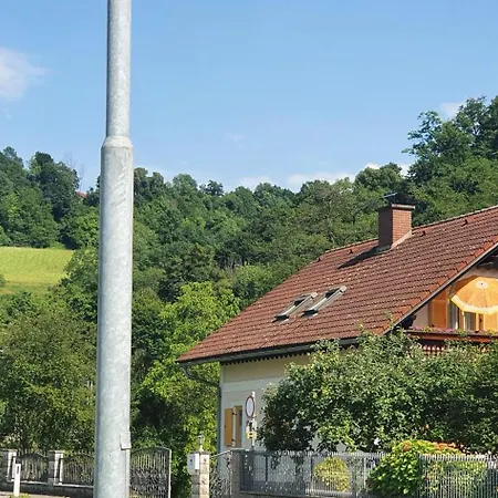 Haus An Der بيت للعطل *